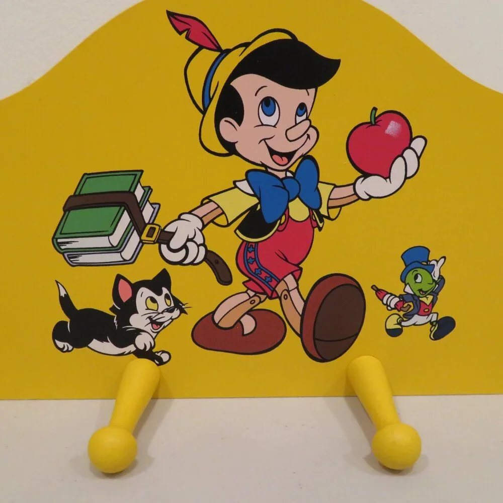 Walt Disney Pinocchio Wall Hanging Hooks 4 Peg Wood Rack 18x8.5